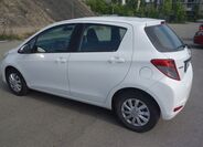 Toyota Yaris 10