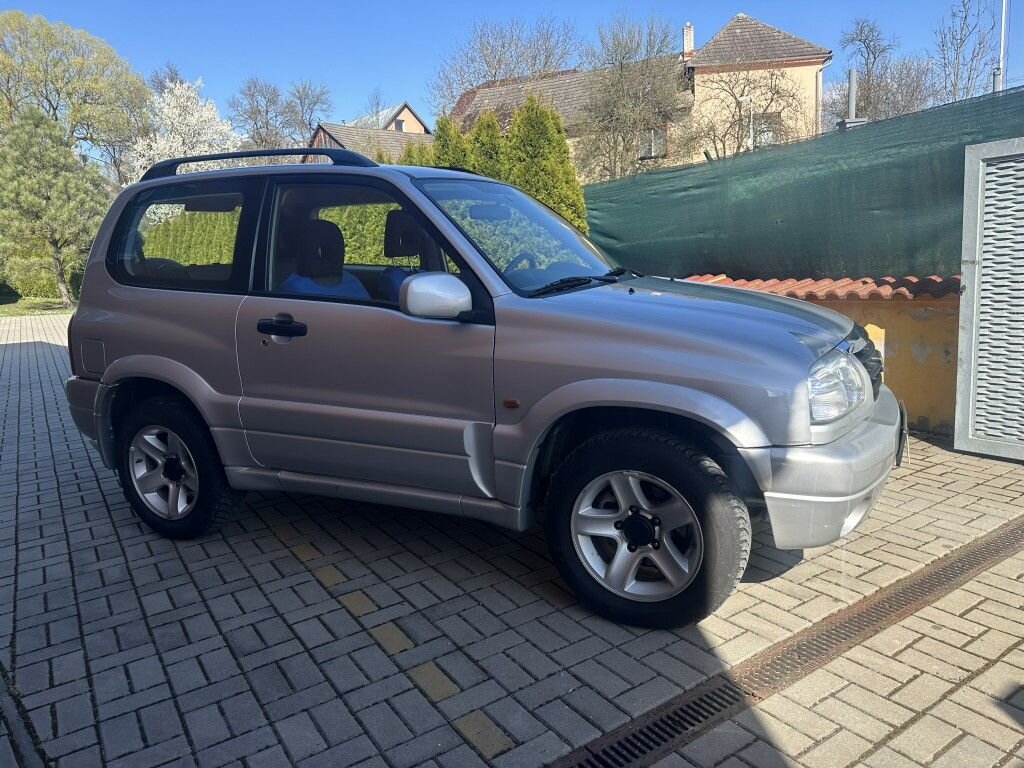 Suzuki Grand Vitara SUV / Terénní 2,0 l 94 kw