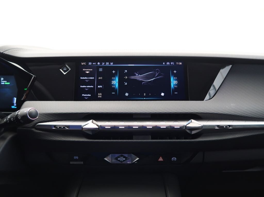 DS Automobiles DS4 Hatchback 1,6 l 132 kw