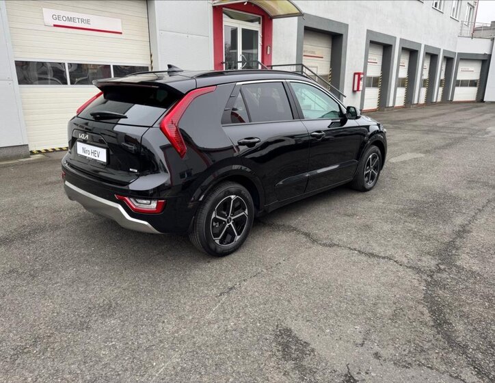 KIA Niro 5