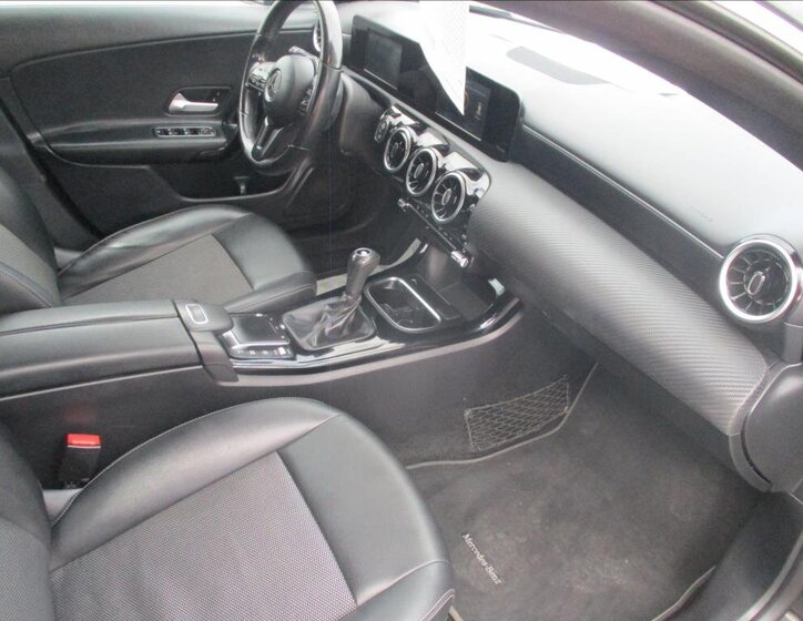 Mercedes-Benz CLA Kombi 1,5 l 85 kw