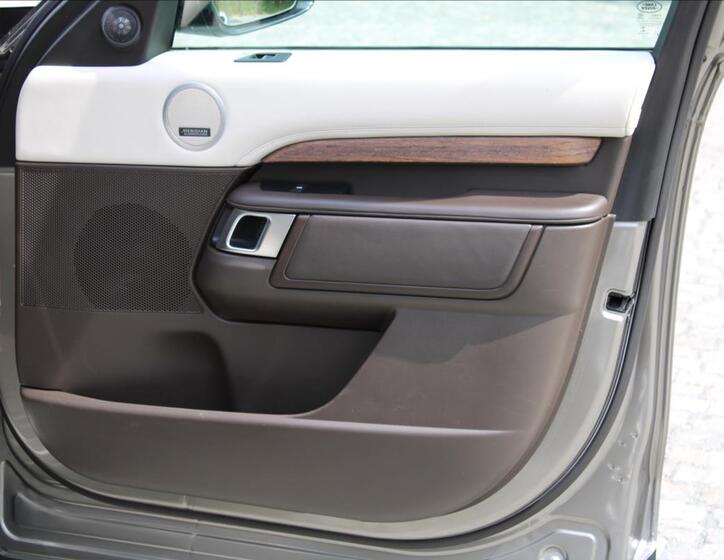 Land Rover Discovery 33