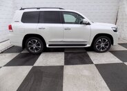 Toyota Land Cruiser 6