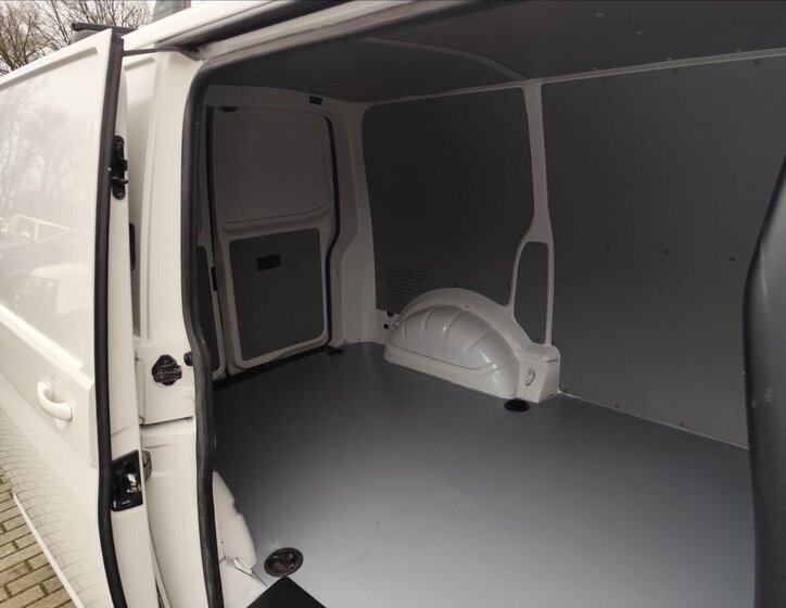 Volkswagen Transporter Ostatní 2,0 l 84 kw