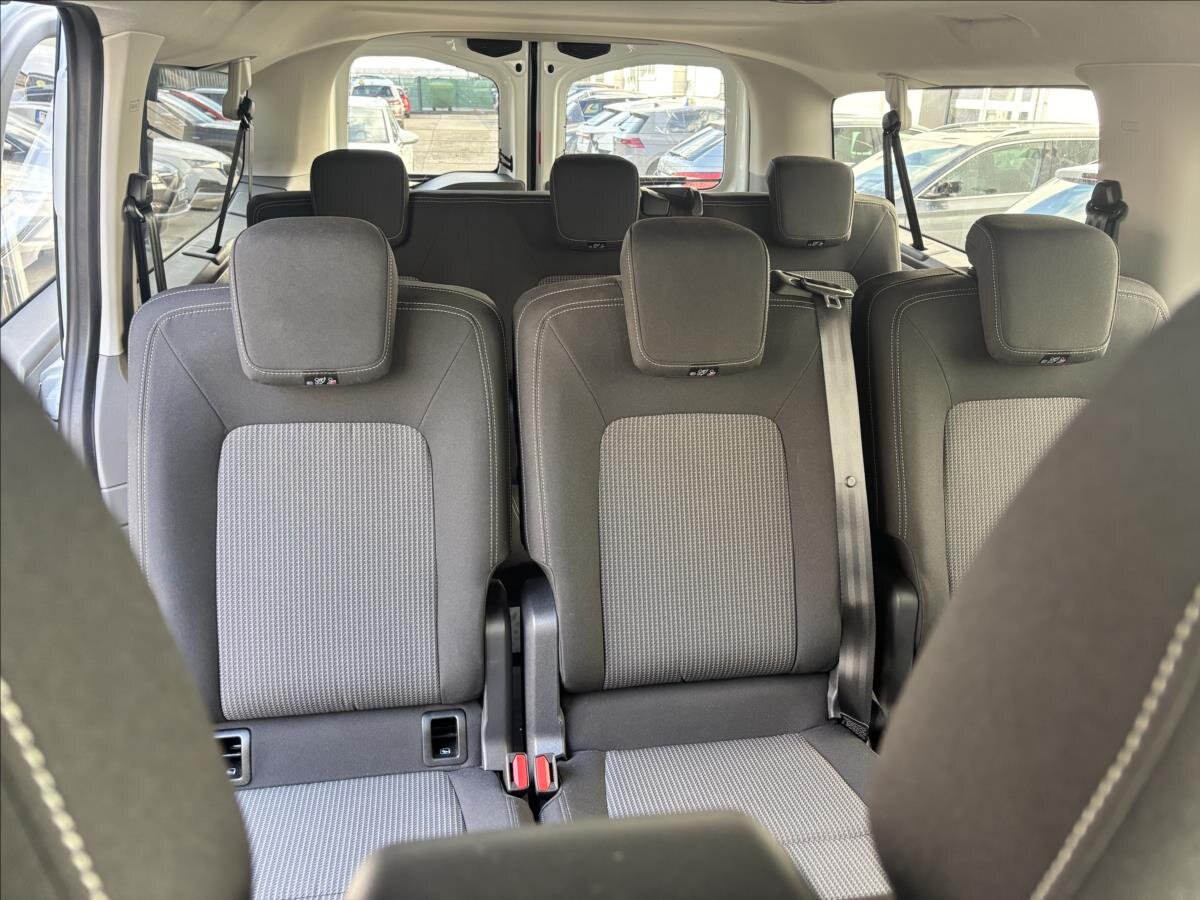 Volkswagen Caravelle Kombi 2,0 l 110 kw