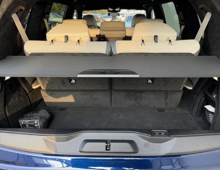 BMW X7 17
