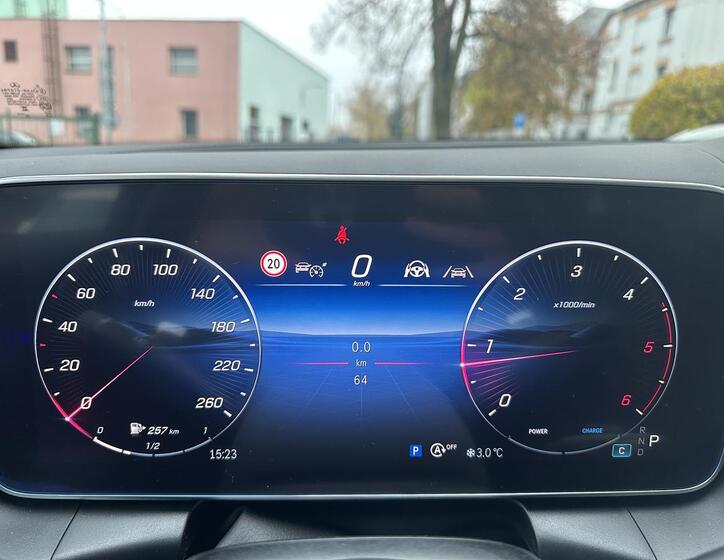 Mercedes-Benz GLC 12