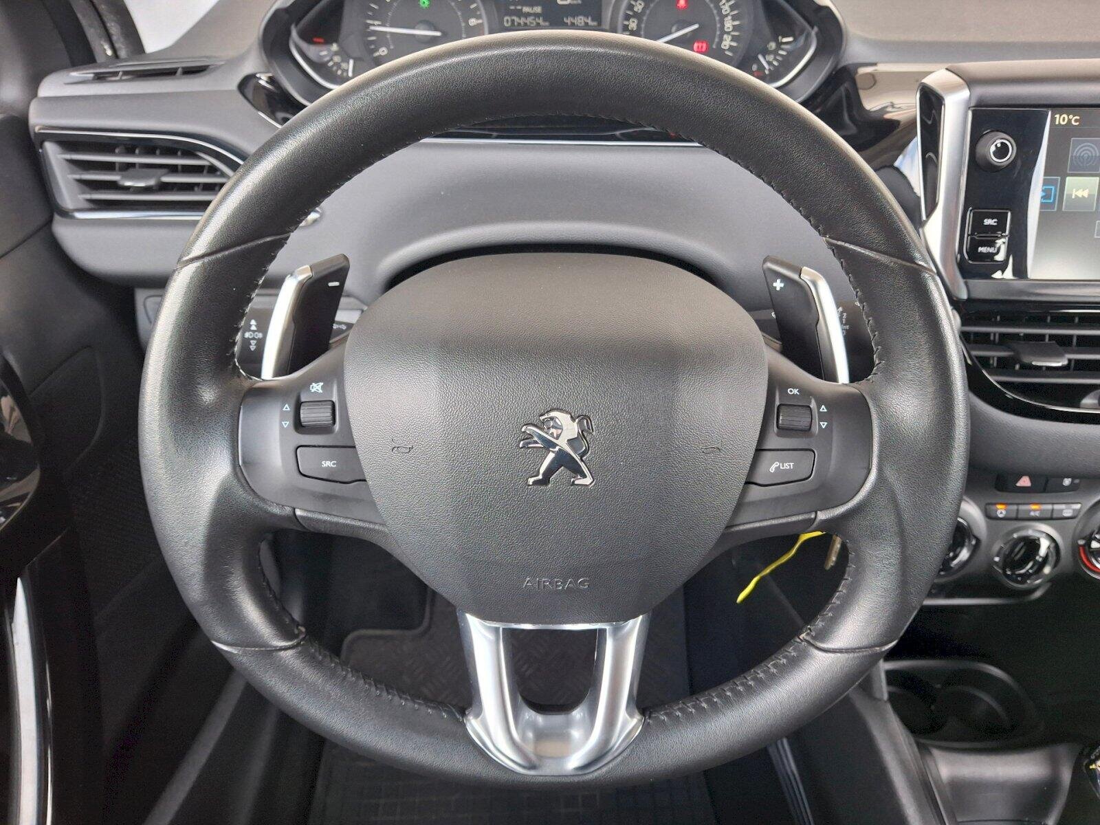 Peugeot 208 Hatchback 1,2 l 60 kw