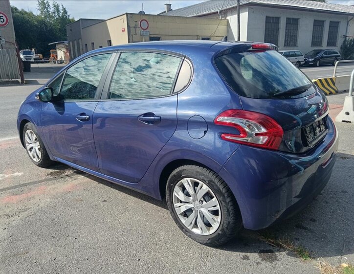 Peugeot 208 Hatchback 1,6 l 68 kw