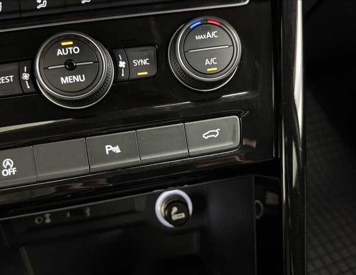 Volkswagen Touran 26