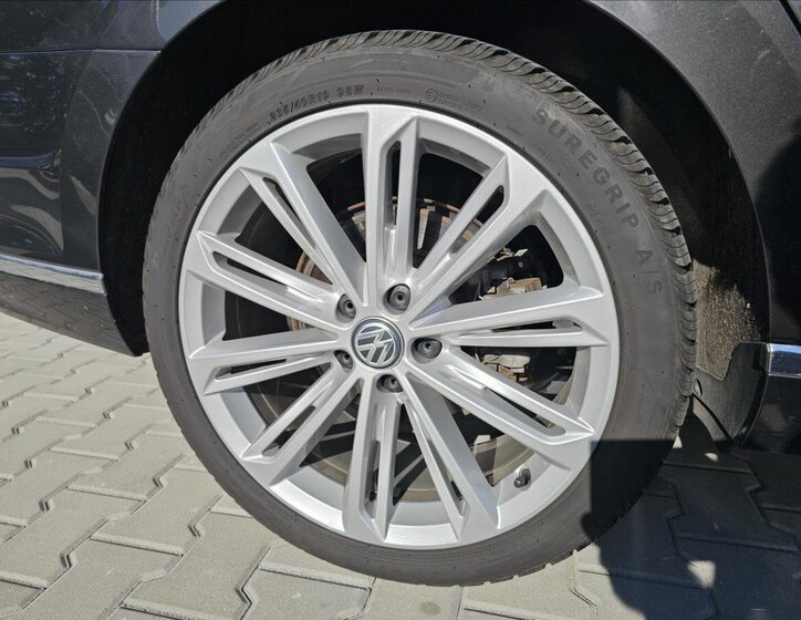 Volkswagen Passat Kombi 2,0 l 110 kw