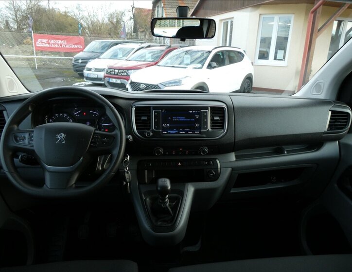 Peugeot Expert Kombi 1,5 l 88 kw