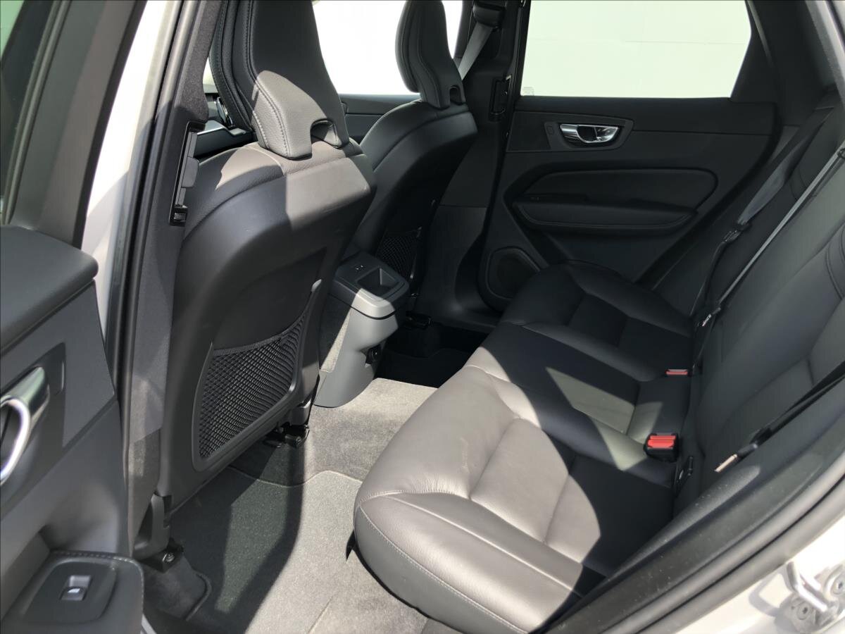 Volvo XC60 Kombi 2,0 l 145 kw