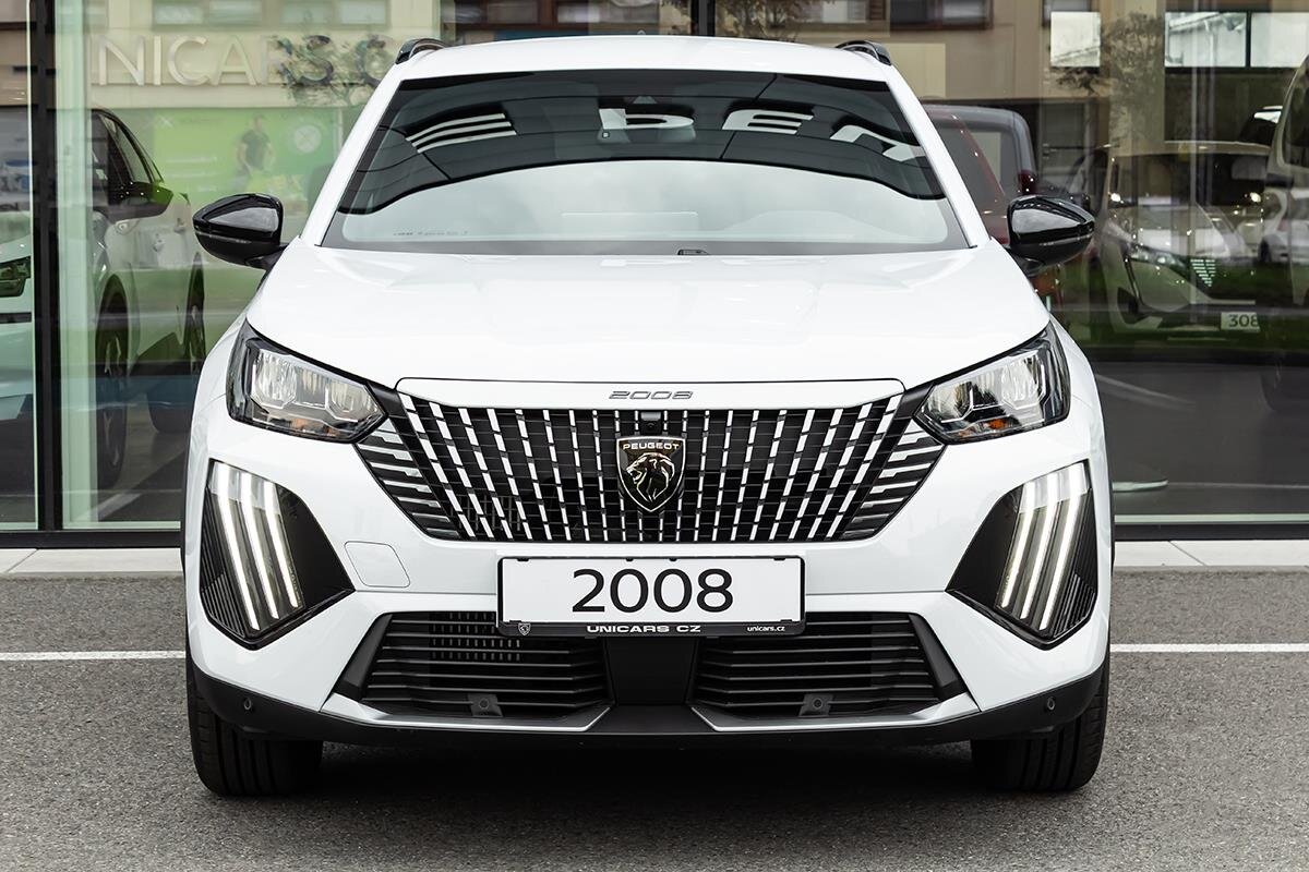 Peugeot 2008 SUV 1,2 l 0