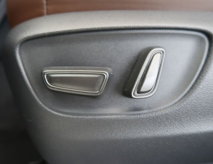 Toyota Land Cruiser SUV / Terénní 2,8 l 151 kw