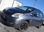 Toyota Corolla Verso 1