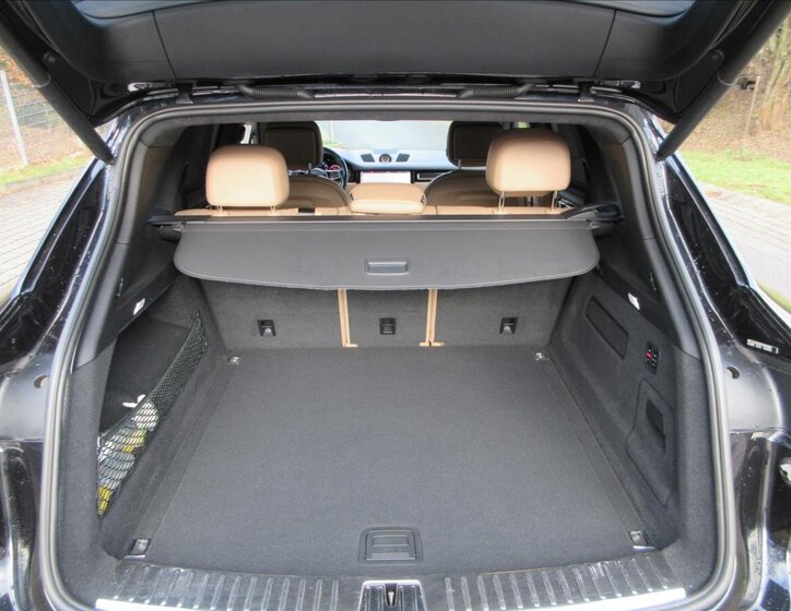 Porsche Cayenne Kombi 2,9 l 324 kw