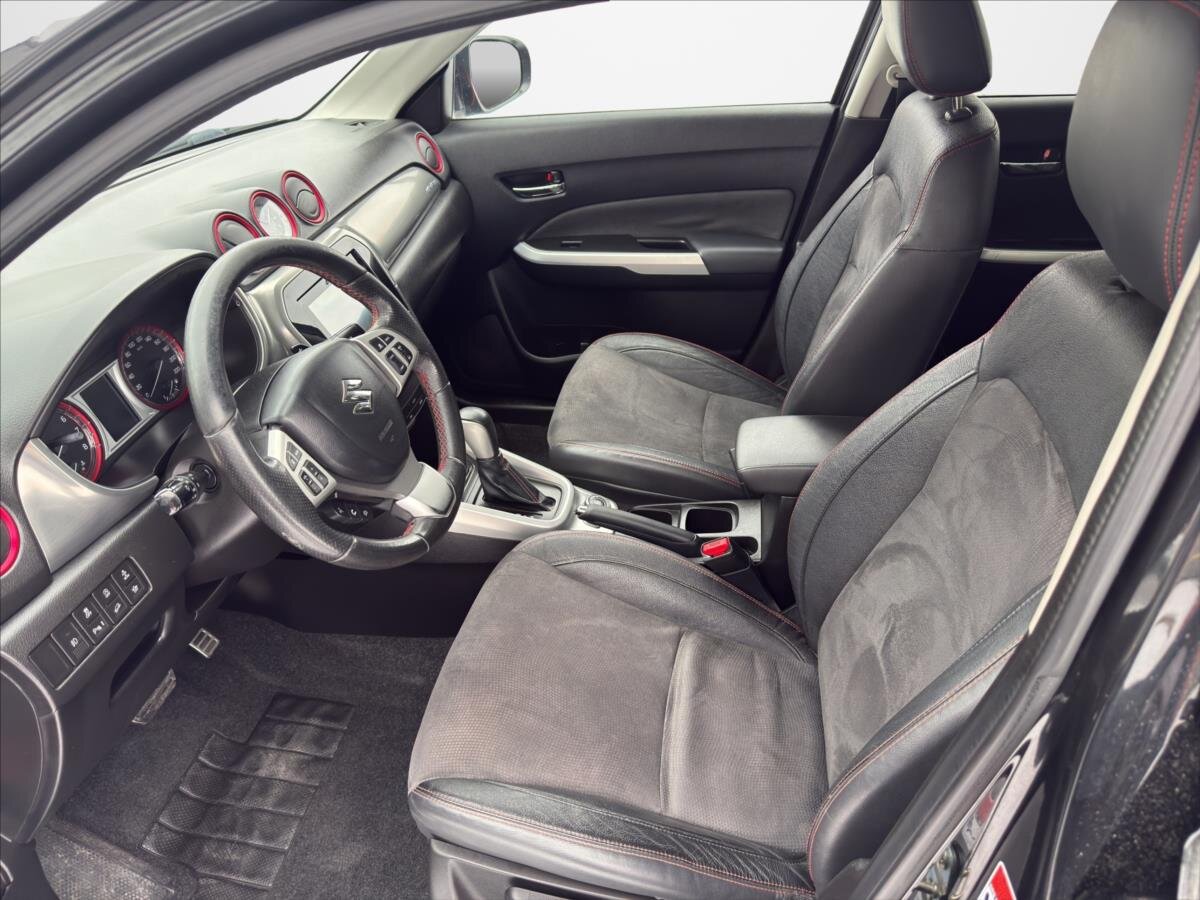 Suzuki Vitara SUV / Terénní 1,4 l 103 kw