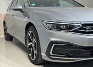 Volkswagen Passat Kombi 1,4 l 160 kw