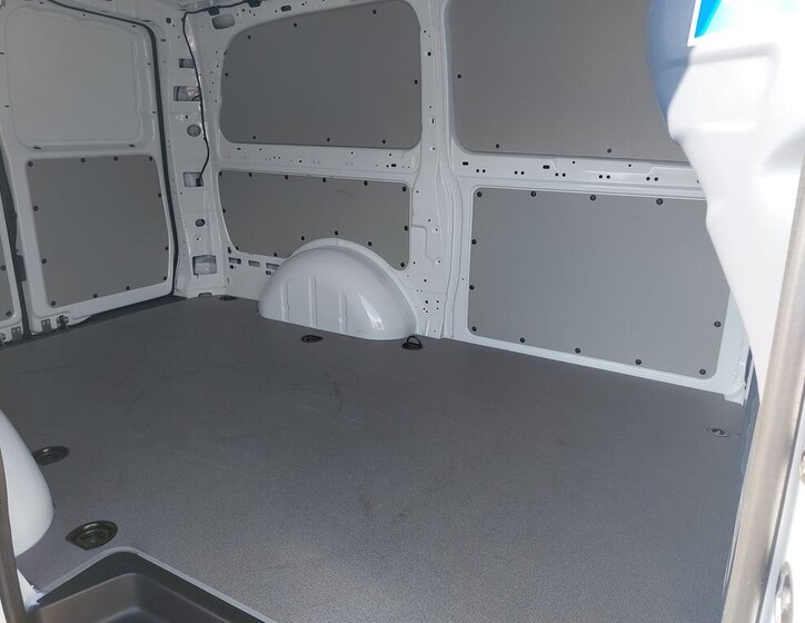 Mercedes-Benz Vito Skříň 2,0 l 100 kw