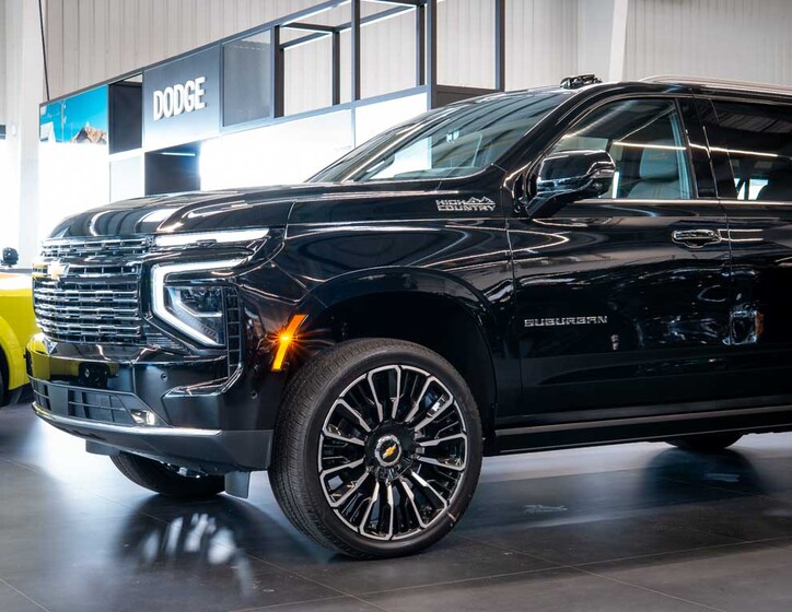 Chevrolet Suburban 15