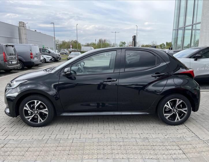 Toyota Yaris 5