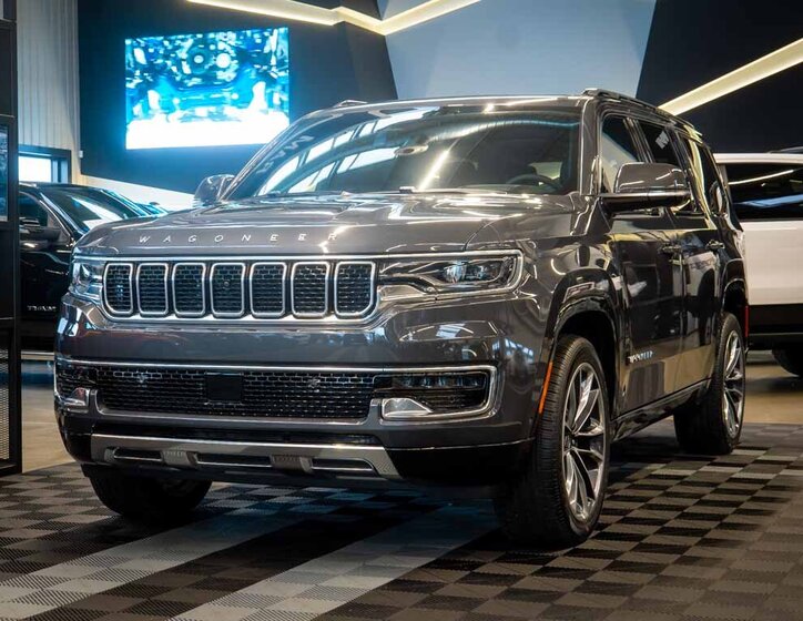 Jeep Wagoneer SUV / Terénní 5,7 l 292 kw
