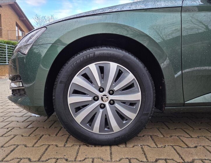 Škoda Superb Kombi 2,0 l 110 kw