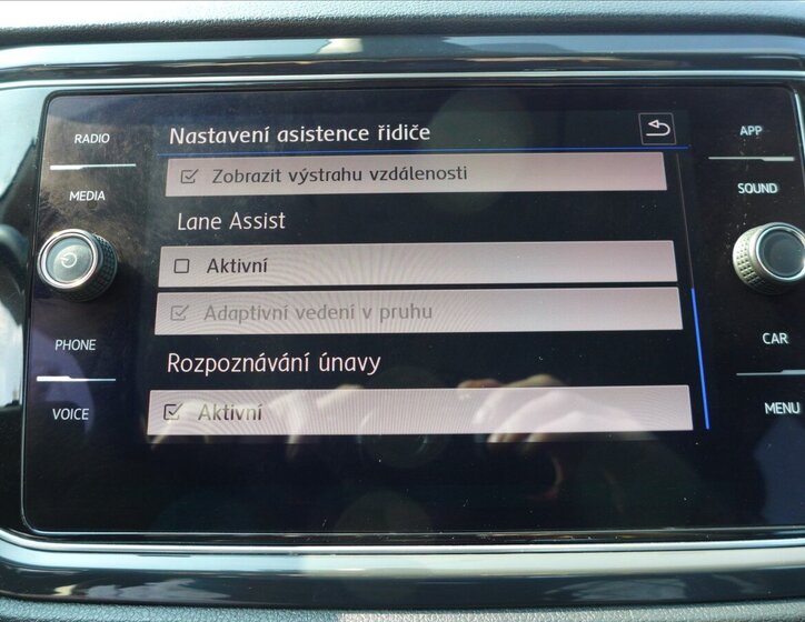 Volkswagen T-Roc SUV / Terénní 2,0 l 110 kw