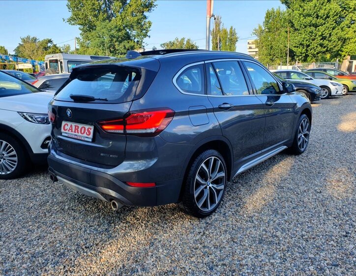 BMW X1 SUV 2,0 l 141 kw