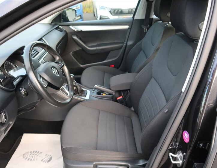 Škoda Octavia 12
