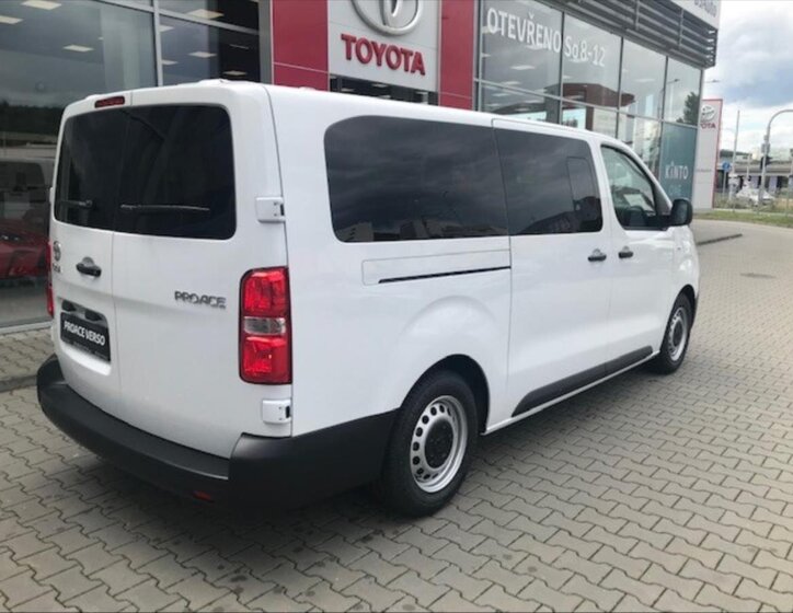 Toyota ProAce Verso 1