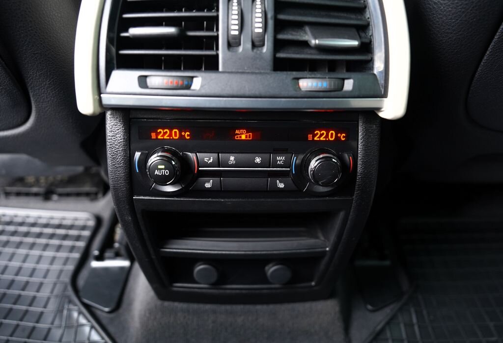 BMW X6 SUV / Terénní 3,0 l 280 kw