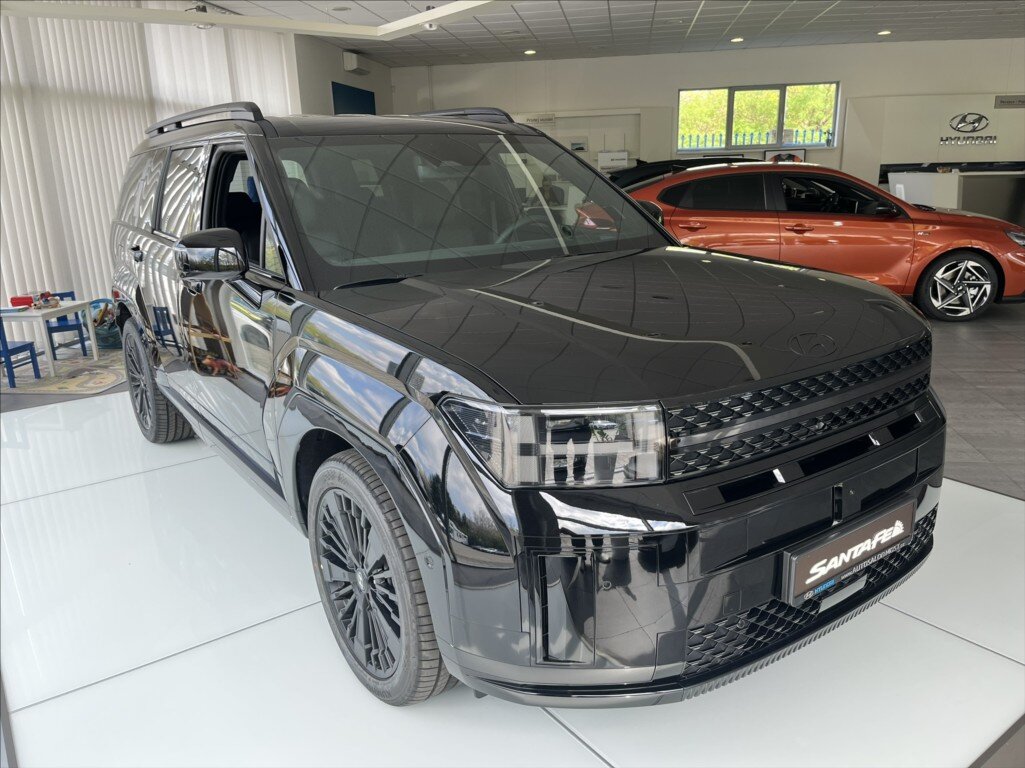 Hyundai Santa Fe SUV / Terénní 1,6 l 185 kw