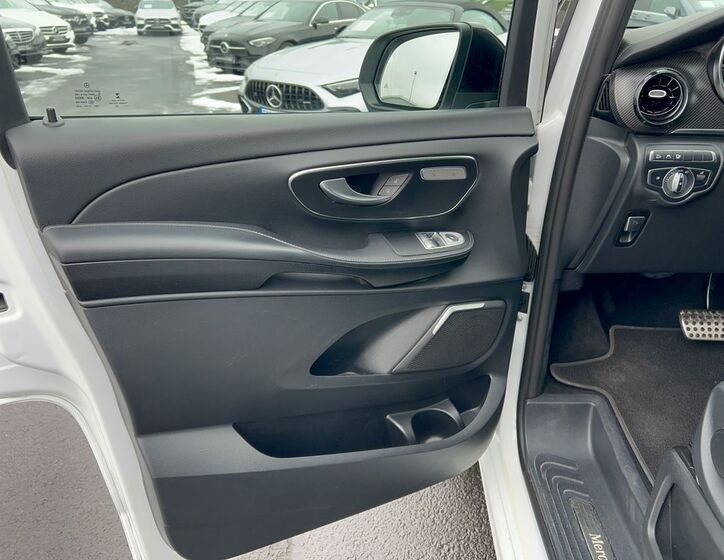 Mercedes-Benz Třídy V 22