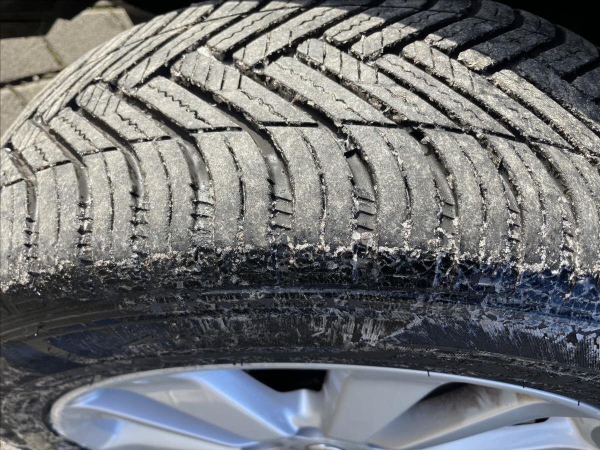 Toyota Auris Hatchback 2,0 l 93 kw