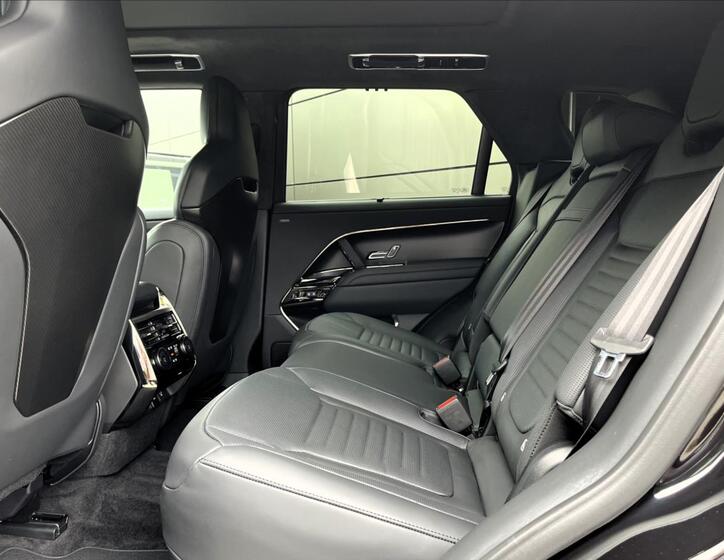 Land Rover Range Rover Sport 16