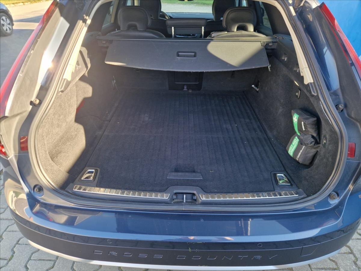 Volvo V90 Kombi 2,0 l 145 kw