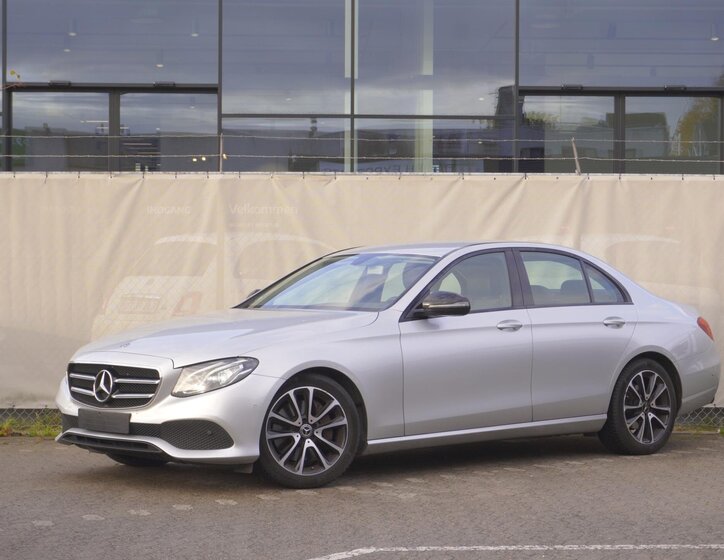 Mercedes-Benz Třídy E Sedan 2,0 l 180 kw