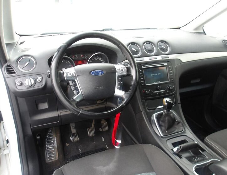 Ford Galaxy MPV 2,0 l 107 kw