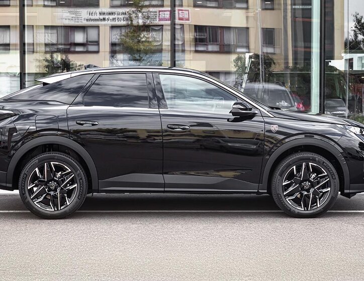 Peugeot 3008 Sedan 1,2 l 136 kw