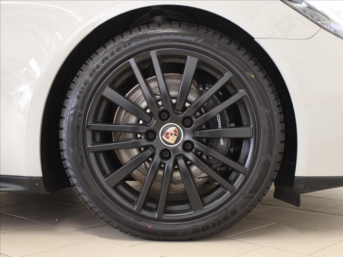 Porsche Panamera Hatchback 4,0 l 368 kw