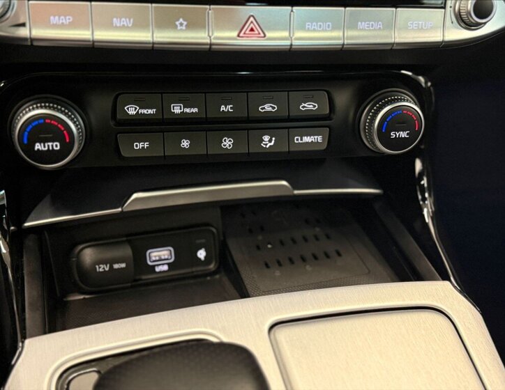 KIA Stinger Liftback 3,3 l 269 kw