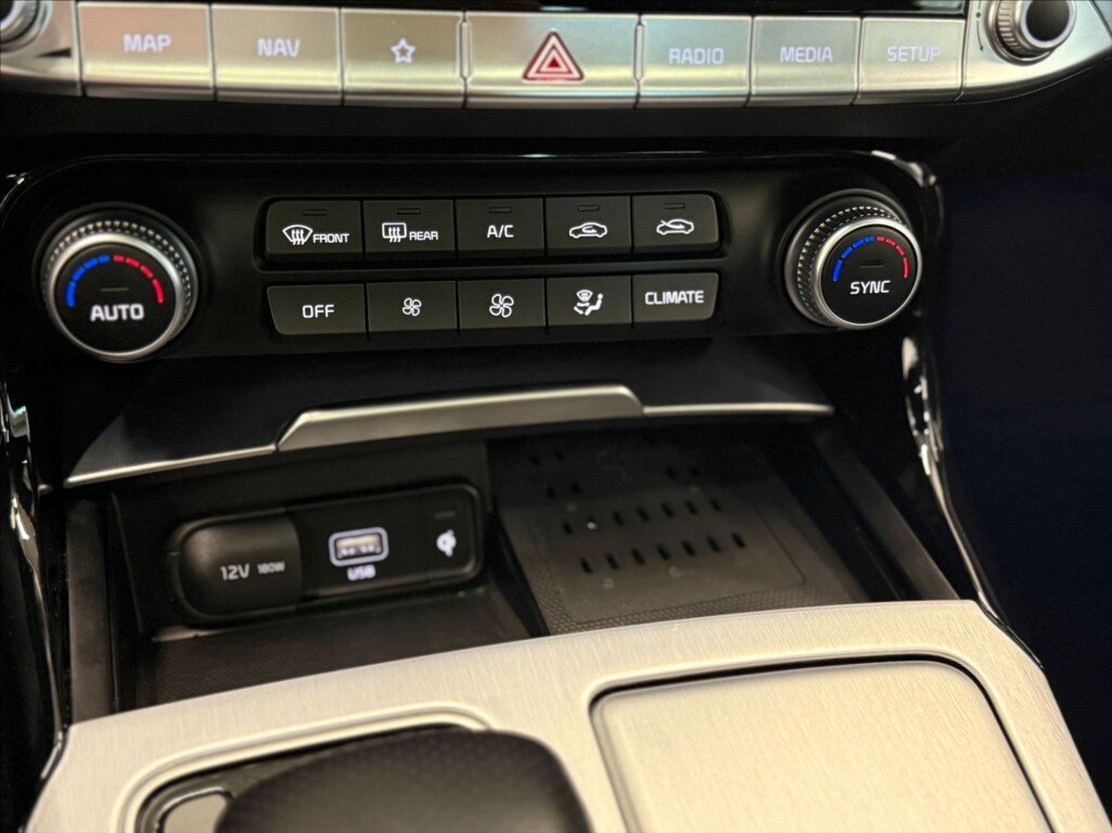 KIA Stinger Liftback 3,3 l 269 kw