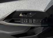 Peugeot 3008 SUV / Terénní 1,2 l 107 kw