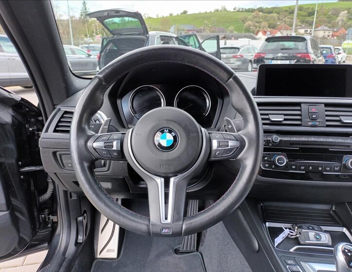 BMW M2 Kupé 3,0 l 302 kw