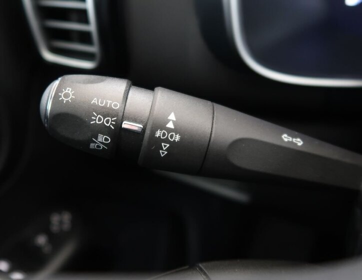 Citroën C5 Aircross SUV / Terénní 1,2 l 96 kw