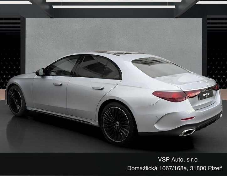 Mercedes-Benz Třídy E Sedan / Limuzína 2,0 l 145 kw