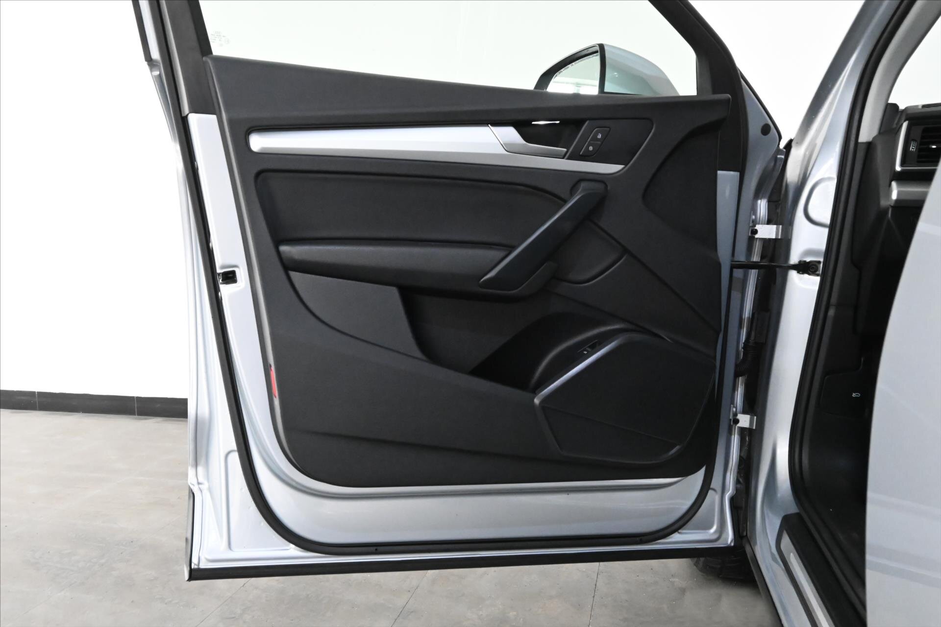 Audi Q5 SUV 2,0 l 140 kw