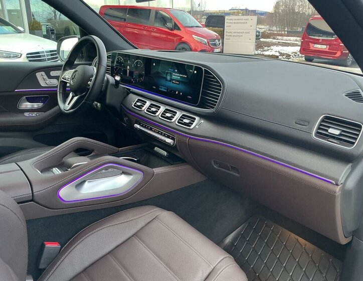 Mercedes-Benz GLS SUV 2,9 l 243 kw